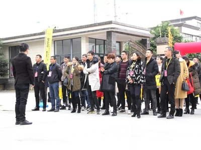 達(dá)斐麗全屋定制五億戰(zhàn)略投資回饋暨會(huì)員服務(wù)升級(jí)私享會(huì)完美收官